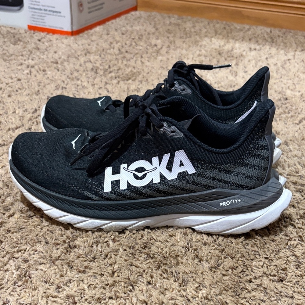 Womens Hoka Mach 5 Size 7